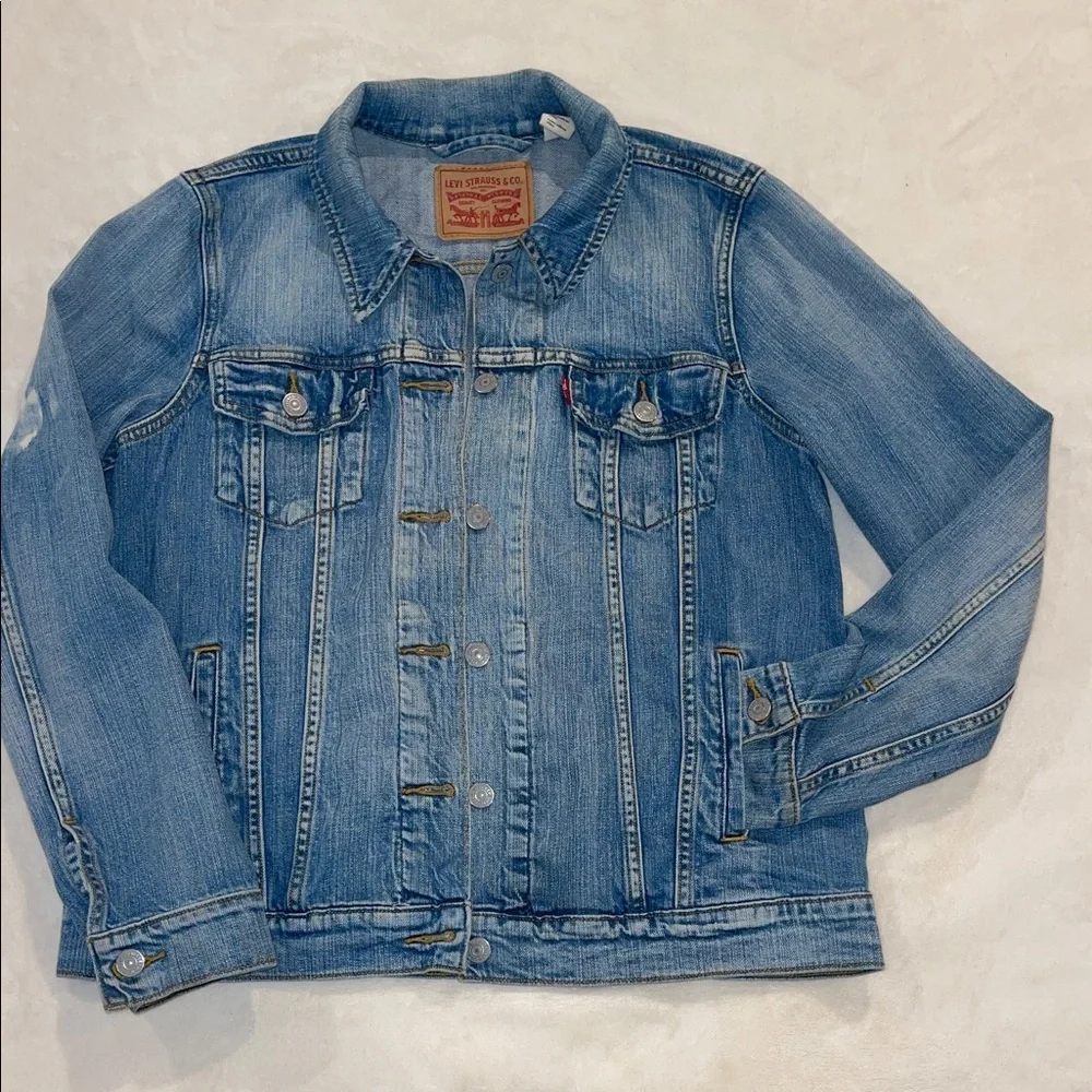 Classic Levi’s Medium Wash Denim Jacket, Size Large - Picture 2 of 10
